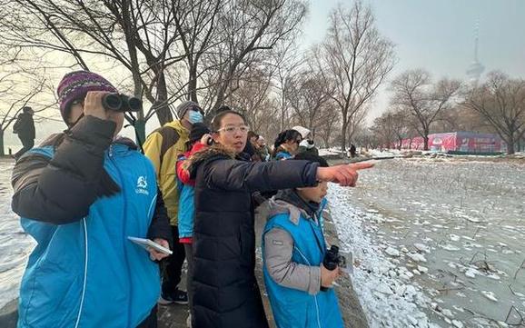 元旦假期第二天，北京公园接待游客88万人次，与2019年同期相比增加57.14%